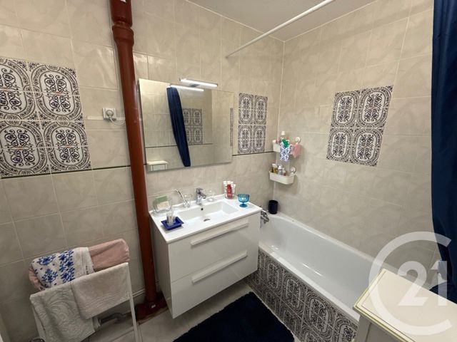 Appartement F3 à vendre - 3 pièces - 65.26 m2 - AUBERGENVILLE - 78 - ILE-DE-FRANCE - Century 21 Agence Hennequin