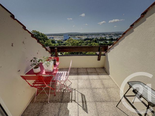 Afficher la photo en grand Appartement F3 à vendre - 3 pièces - 46.82 m2 - MEULAN EN YVELINES - 78 - ILE-DE-FRANCE - Century 21 Agence Hennequin