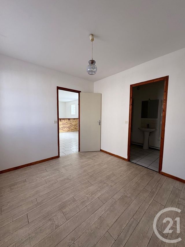 Appartement F2 à louer - 2 pièces - 42.7 m2 - ECQUEVILLY - 78 - ILE-DE-FRANCE - Century 21 Agence Hennequin