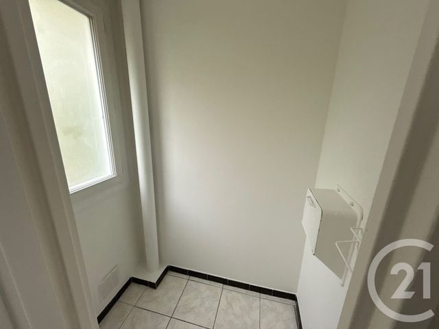 Appartement F4 à vendre - 4 pièces - 74.35 m2 - AUBERGENVILLE - 78 - ILE-DE-FRANCE - Century 21 Agence Hennequin