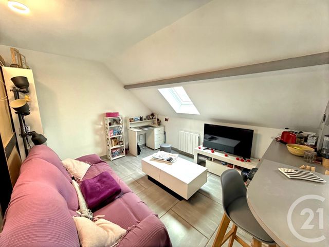 Appartement Studio à louer ECQUEVILLY