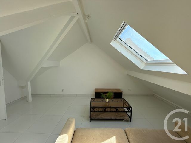 Appartement F3 à louer - 3 pièces - 64.49 m2 - GARGENVILLE - 78 - ILE-DE-FRANCE - Century 21 Agence Hennequin