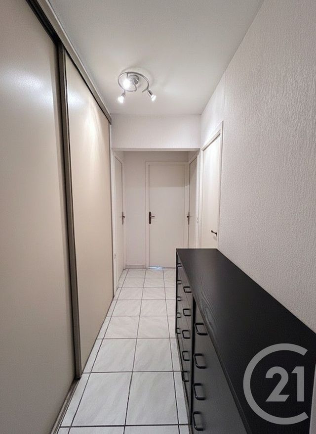 Appartement F3 à vendre - 3 pièces - 78.57 m2 - LES MUREAUX - 78 - ILE-DE-FRANCE - Century 21 Agence Hennequin