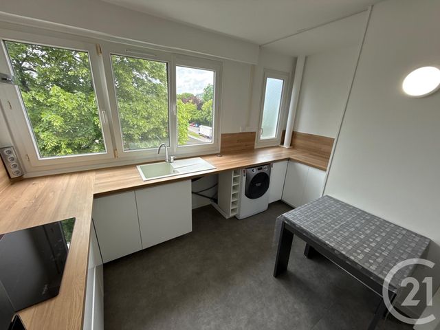Appartement F4 à louer - 4 pièces - 74.11 m2 - AUBERGENVILLE - 78 - ILE-DE-FRANCE - Century 21 Agence Hennequin