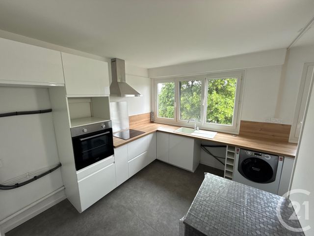 Appartement F4 à louer - 4 pièces - 74.11 m2 - AUBERGENVILLE - 78 - ILE-DE-FRANCE - Century 21 Agence Hennequin