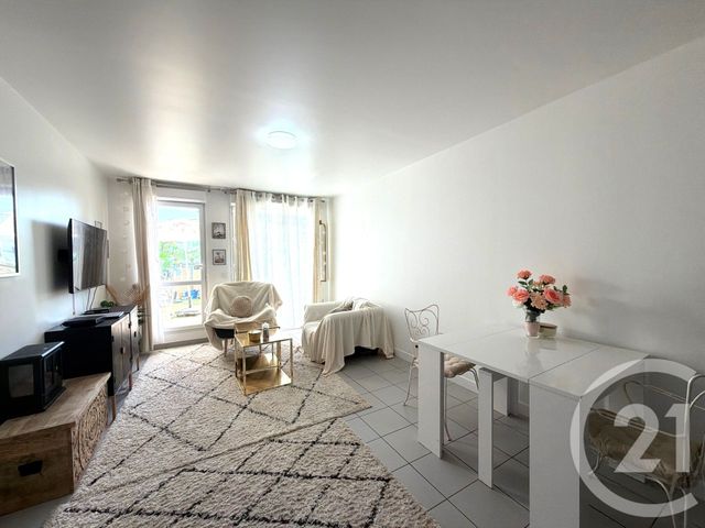 Appartement F4 à vendre - 4 pièces - 76.0 m2 - ECQUEVILLY - 78 - ILE-DE-FRANCE - Century 21 Agence Hennequin