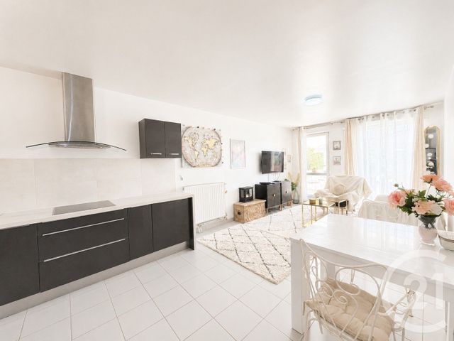 Appartement F4 à vendre - 4 pièces - 76.0 m2 - ECQUEVILLY - 78 - ILE-DE-FRANCE - Century 21 Agence Hennequin