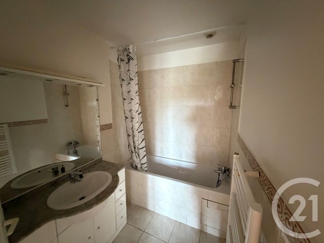 Appartement F2 à louer - 2 pièces - 42.37 m2 - ECQUEVILLY - 78 - ILE-DE-FRANCE - Century 21 Agence Hennequin