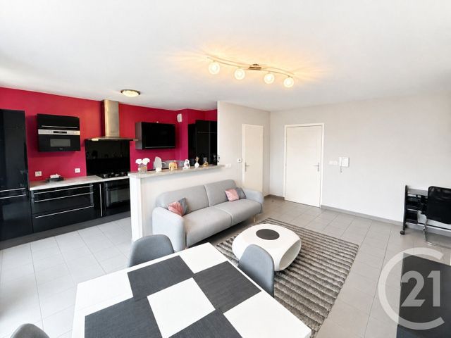 Appartement F3 à louer - 3 pièces - 62.23 m2 - ECQUEVILLY - 78 - ILE-DE-FRANCE - Century 21 Agence Hennequin