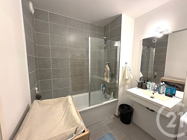 Appartement F3 à louer - 3 pièces - 57.5 m2 - GARGENVILLE - 78 - ILE-DE-FRANCE - Century 21 Agence Hennequin