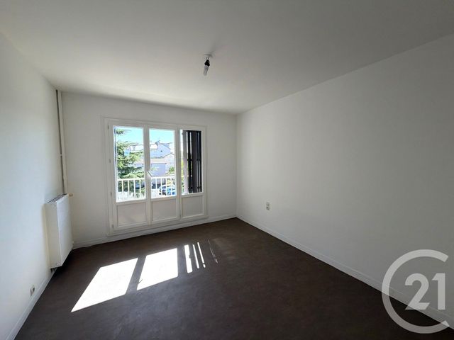Appartement F3 à vendre - 3 pièces - 59.0 m2 - LES MUREAUX - 78 - ILE-DE-FRANCE - Century 21 Agence Hennequin