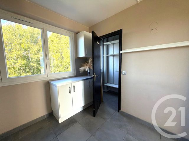Appartement F4 à vendre - 4 pièces - 84.91 m2 - AUBERGENVILLE - 78 - ILE-DE-FRANCE - Century 21 Agence Hennequin