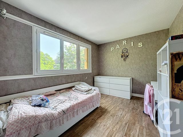 Appartement F5 à vendre - 5 pièces - 91.54 m2 - AUBERGENVILLE - 78 - ILE-DE-FRANCE - Century 21 Agence Hennequin