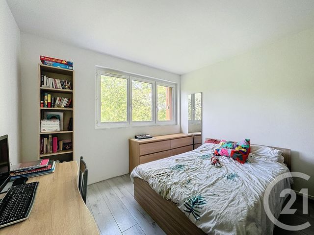 Appartement F5 à vendre - 5 pièces - 91.54 m2 - AUBERGENVILLE - 78 - ILE-DE-FRANCE - Century 21 Agence Hennequin
