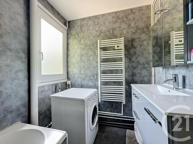 Appartement F5 à vendre - 5 pièces - 91.54 m2 - AUBERGENVILLE - 78 - ILE-DE-FRANCE - Century 21 Agence Hennequin